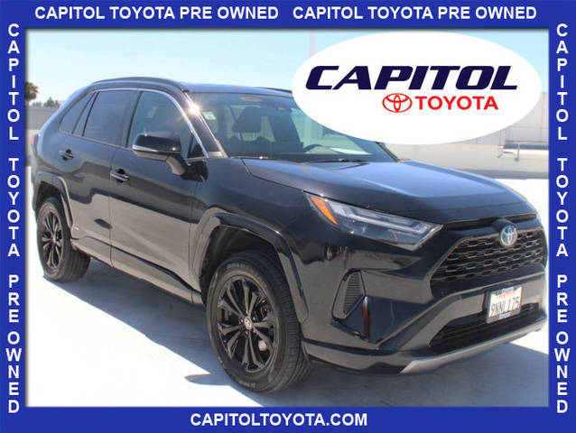2022 Toyota RAV4 Hybrid SE AWD photo