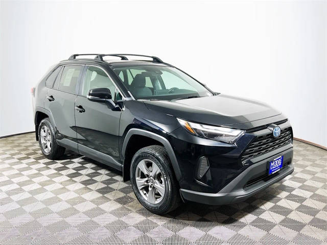 2022 Toyota RAV4 Hybrid XLE AWD photo