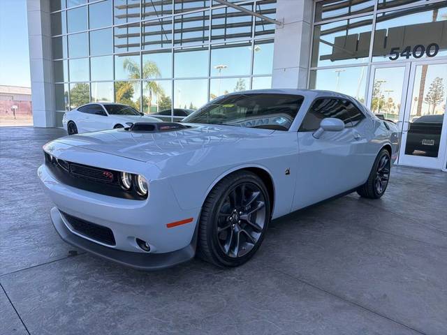 2022 Dodge Challenger R/T Scat Pack RWD photo
