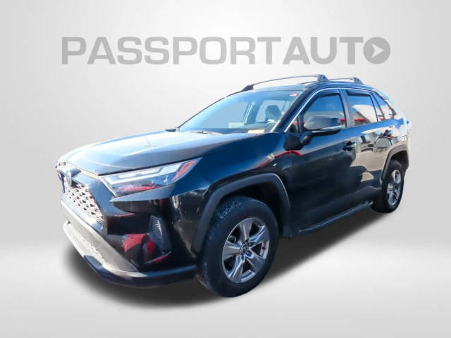 2022 Toyota RAV4 XLE FWD photo