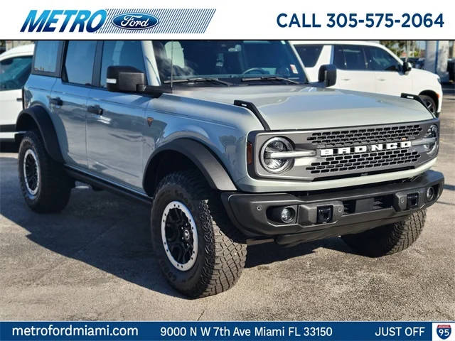 2022 Ford Bronco 4 Door Badlands 4WD photo