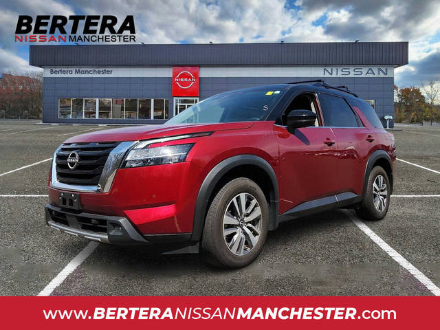 2023 Nissan Pathfinder SL 4WD photo
