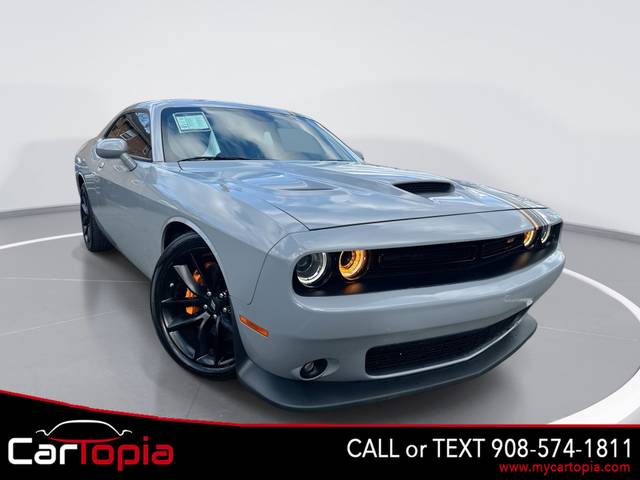 2022 Dodge Challenger GT RWD photo
