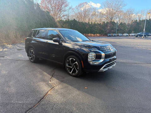 2023 Mitsubishi Outlander SE 4WD photo