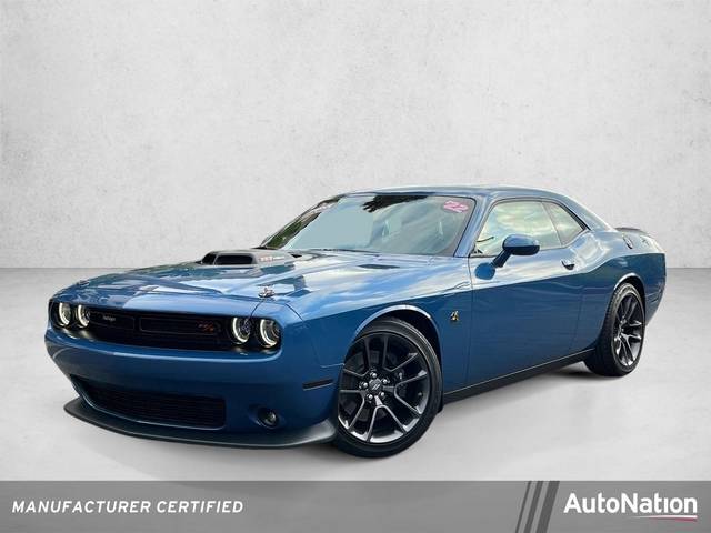 2022 Dodge Challenger R/T Scat Pack RWD photo