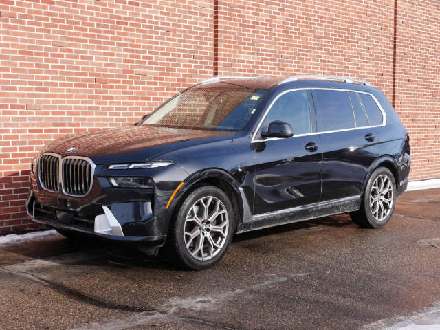 2023 BMW X7 xDrive40i AWD photo