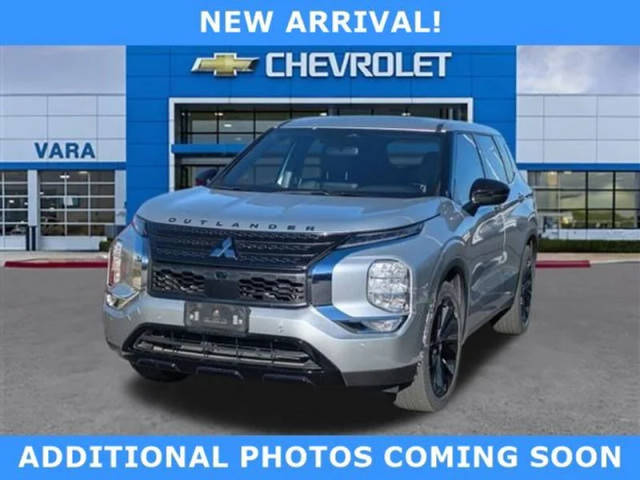 2022 Mitsubishi Outlander SE FWD photo