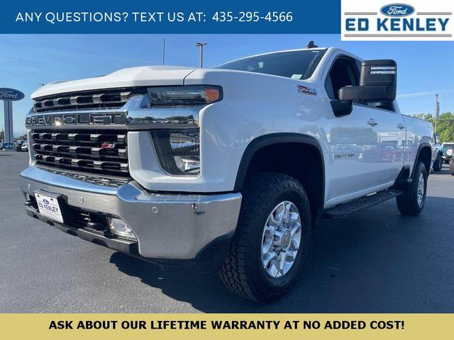 2023 Chevrolet Silverado 3500HD LT 4WD photo