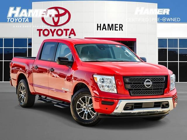 2023 Nissan Titan SV 4WD photo