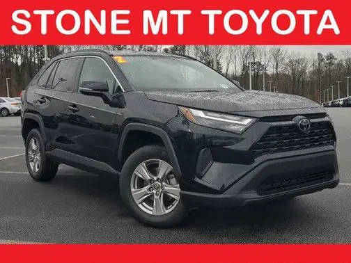 2022 Toyota RAV4 XLE FWD photo