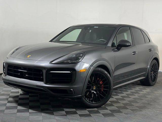 2023 Porsche Cayenne GTS AWD photo