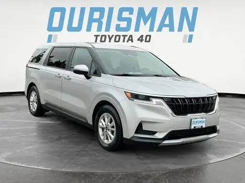 2023 Kia Carnival LX FWD photo