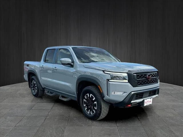 2023 Nissan Frontier PRO-4X 4WD photo