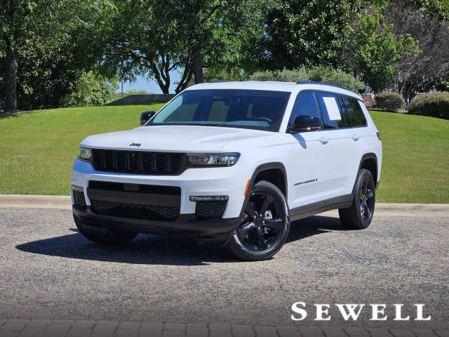 2023 Jeep Grand Cherokee L Limited 4WD photo