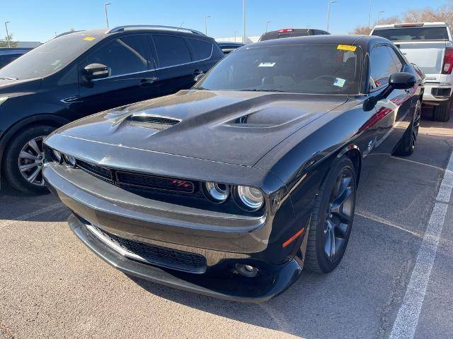 2022 Dodge Challenger R/T Scat Pack RWD photo