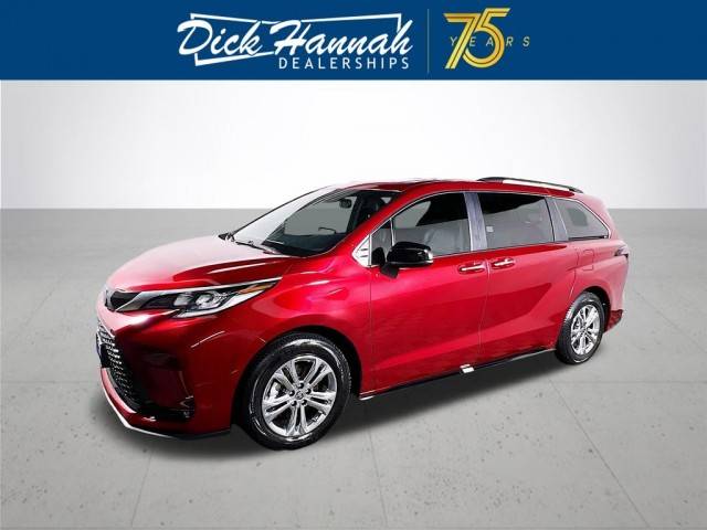 2023 Toyota Sienna XSE AWD photo