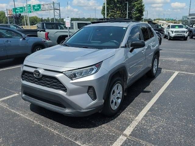 2022 Toyota RAV4 LE AWD photo