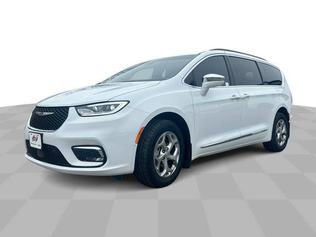 2022 Chrysler Pacifica Minivan Limited AWD photo