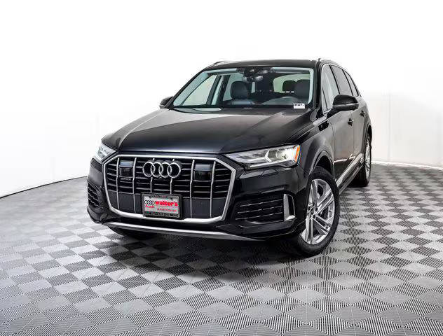 2023 Audi Q7 Premium AWD photo