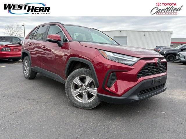 2022 Toyota RAV4 XLE AWD photo