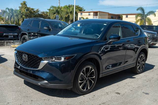 2023 Mazda CX-5 2.5 S Premium Package AWD photo