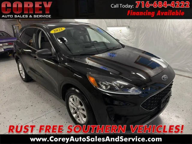 2022 Ford Escape SE AWD photo