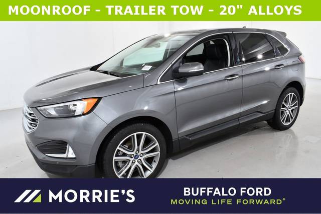 2022 Ford Edge Titanium AWD photo