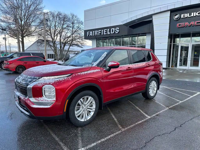 2023 Mitsubishi Outlander ES AWD photo