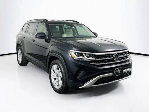 2023 Volkswagen Atlas 3.6L V6 SE w/Technology FWD photo