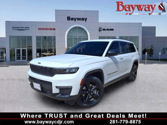 2023 Jeep Grand Cherokee L Limited 4WD photo