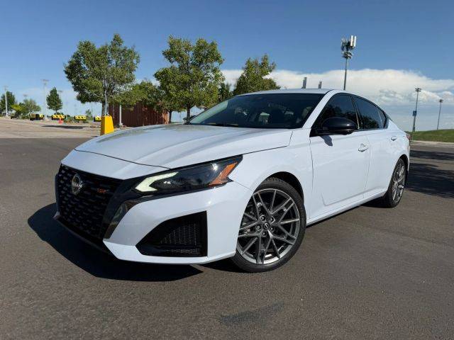 2023 Nissan Altima 2.0 SR FWD photo