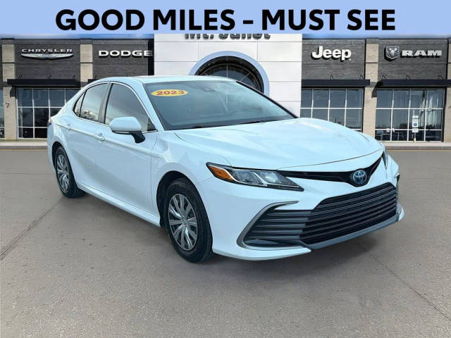 2023 Toyota Camry Hybrid LE FWD photo