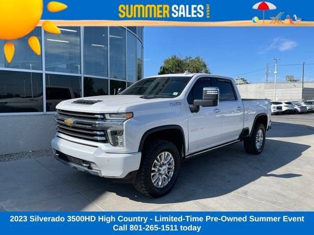 2023 Chevrolet Silverado 3500HD High Country 4WD photo