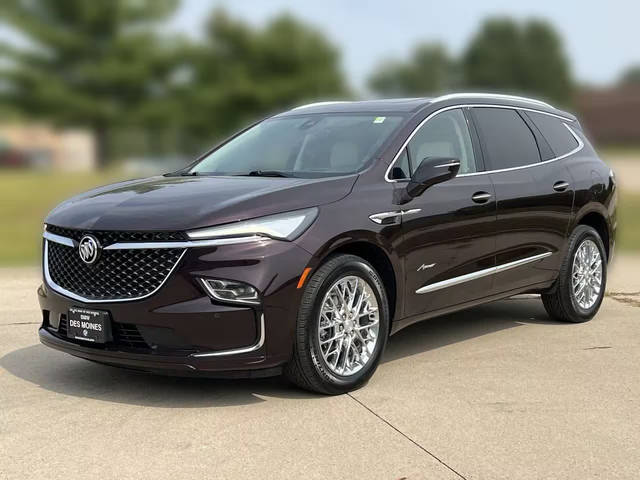 2023 Buick Enclave Avenir AWD photo