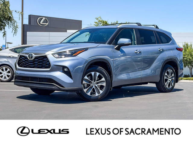 2023 Toyota Highlander XLE AWD photo