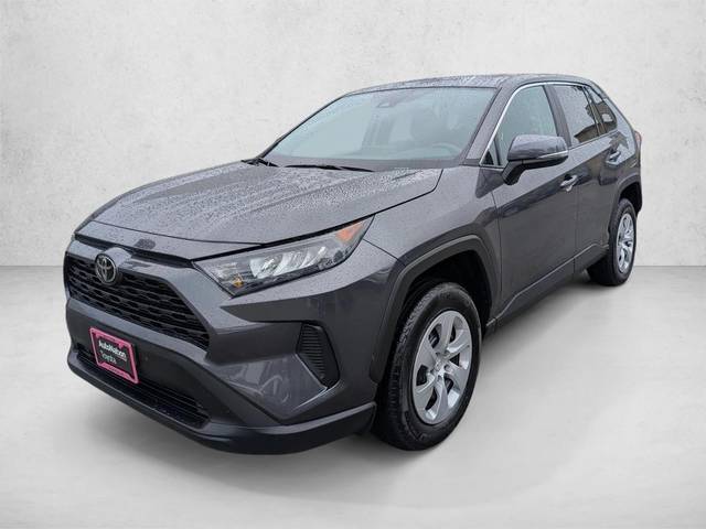 2022 Toyota RAV4 LE AWD photo