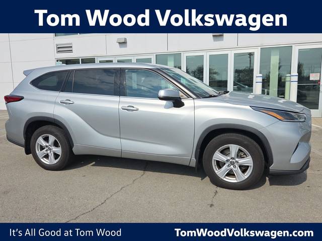 2021 Toyota Highlander LE AWD photo