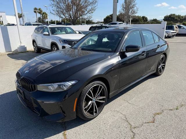 2023 BMW 3 Series 330e xDrive AWD photo