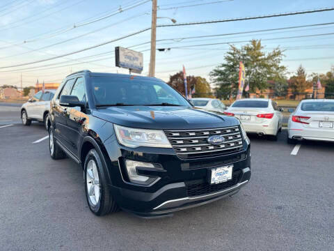 2016 Ford Explorer XLT 4WD photo