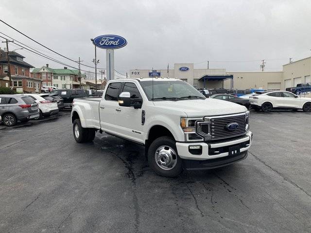 2022 Ford F-350 Super Duty Platinum 4WD photo