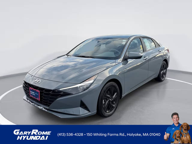 2023 Hyundai Elantra SEL FWD photo