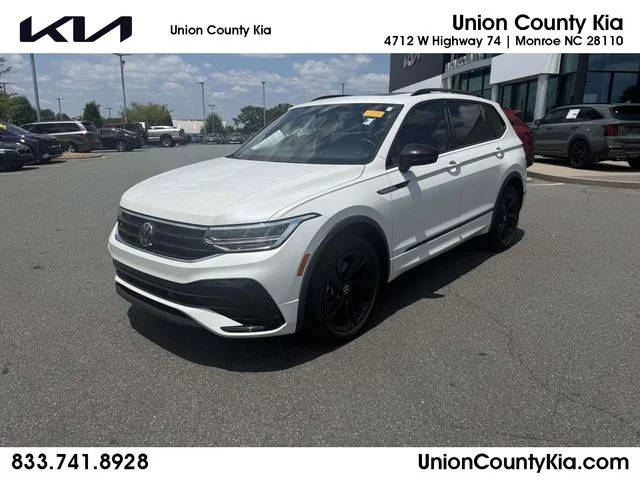 2023 Volkswagen Tiguan SE R-Line Black FWD photo