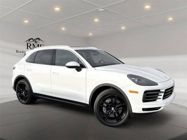 2023 Porsche Cayenne Platinum Edition AWD photo