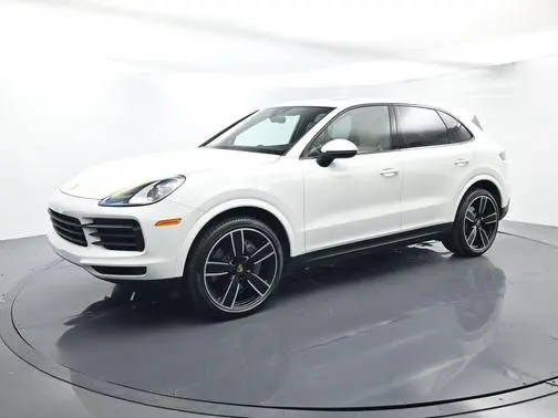 2023 Porsche Cayenne Platinum Edition AWD photo