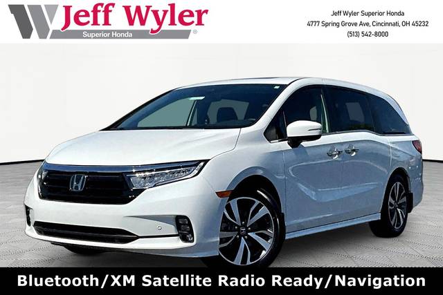 2023 Honda Odyssey Touring FWD photo