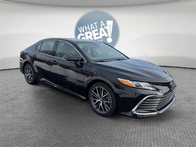 2023 Toyota Camry Hybrid XLE FWD photo
