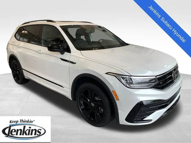 2023 Volkswagen Tiguan SE R-Line Black AWD photo