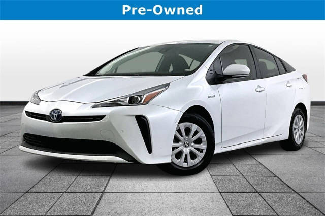 2022 Toyota Prius LE FWD photo