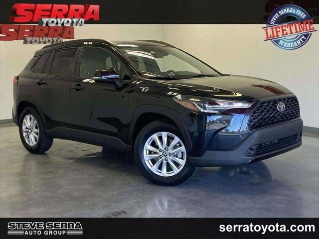2022 Toyota Corolla Cross LE FWD photo