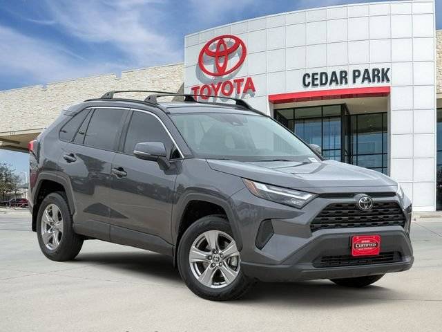 2022 Toyota RAV4 XLE FWD photo
